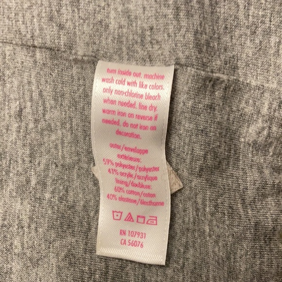 Girl’s size 12/14 faux fur vest by Justice. Very gently used. - Picture 5 of 6